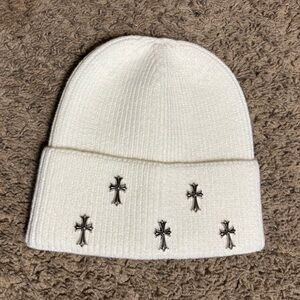 White Hat with Silver Crosses
Very soft and comfortable